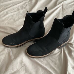 Kensie black booties